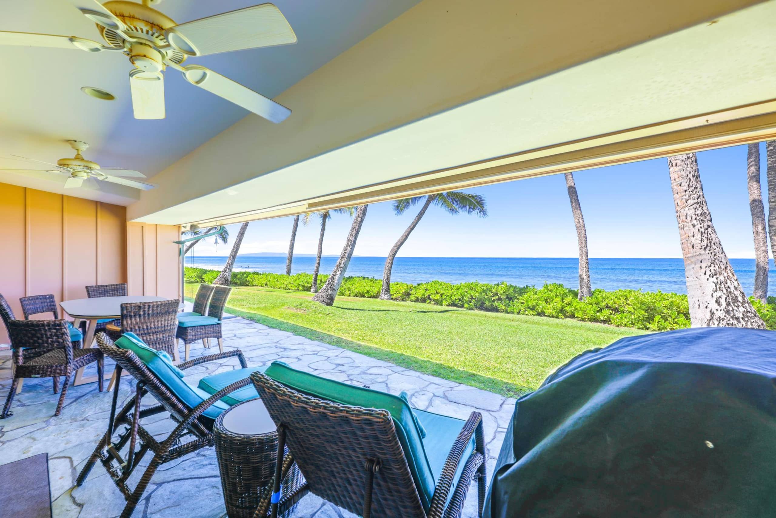 Townhouse in Lahaina · ★4.83 · 3 bedrooms · 4 beds · 3 baths - Image 11