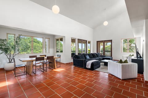 Popular Airbnb listing: Dorado Oceanview in Gated Beachfront Community in Breñas