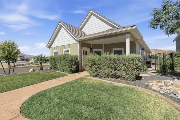 New | 4 Bed | Lazy River | Pool | Minigolf | Bi - St. George, UT