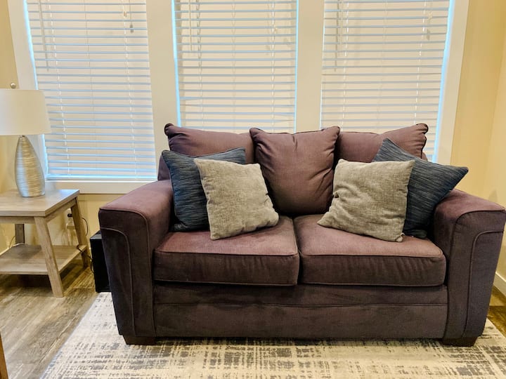 Comfortable Tiny Home - Big On Amenities - Pharr, TX