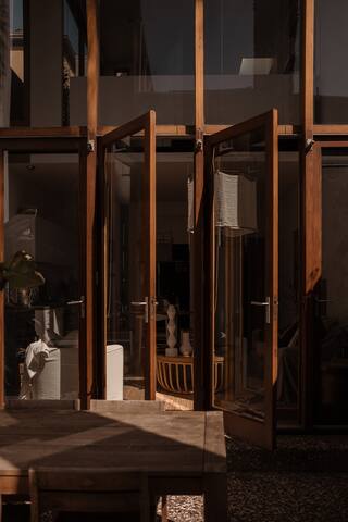 Beautifully curated 2 bedroom home gallery image 5