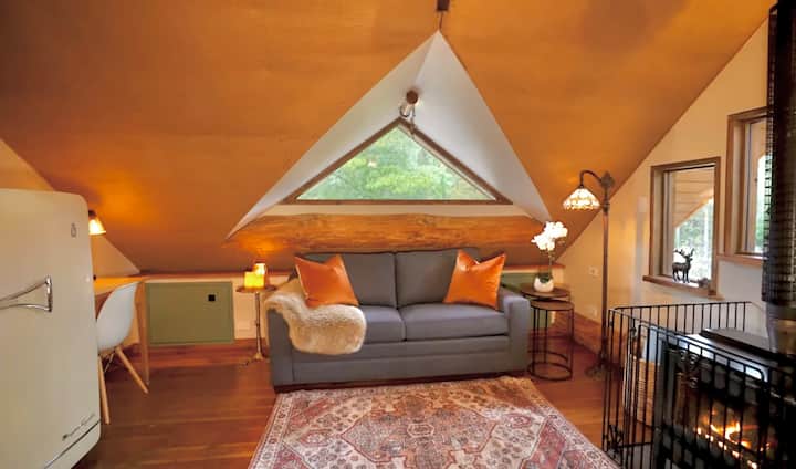 Magical Loft Among The Trees - Homewood Retreat - Alexandra