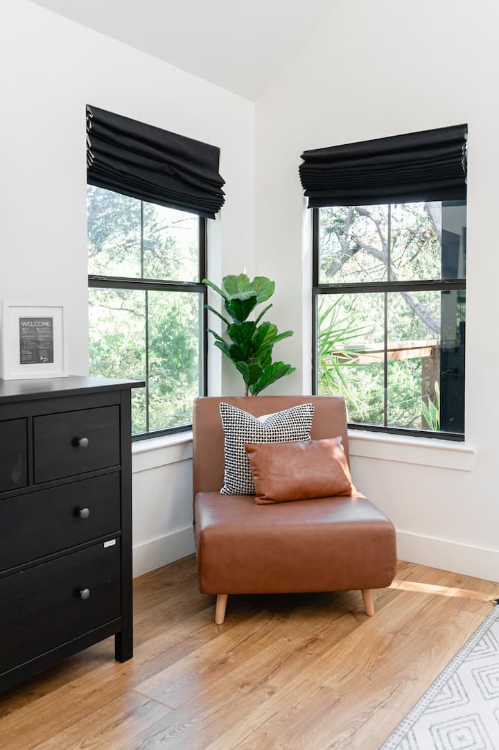 Upper Treehouse Suite | 5 Min To Gruene - New Braunfels, TX
