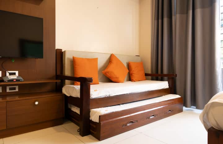 Pico De Loro C-b506 (1br) By See Condominiums - Maragondon