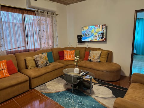 Ideal for family or friends 13pax, close to everything