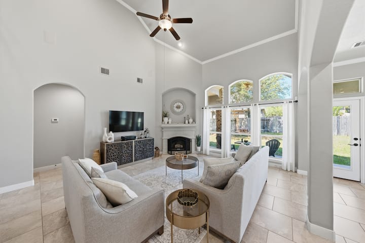 The Woodlands 4br Family + Game Loft | Workspace - The Woodlands, TX