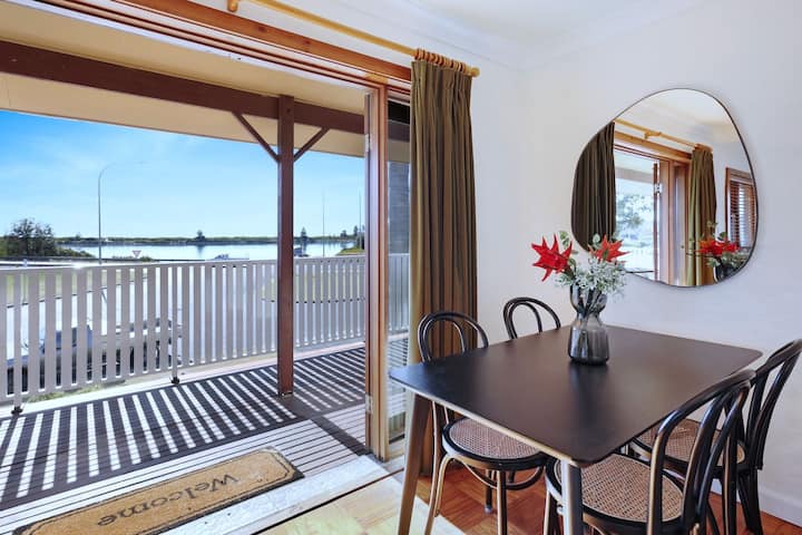 What A View - Lamont St Unit 4 120 - Bermagui