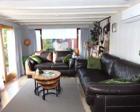 Top performing Airbnb: Fully equipped holiday home Eclipse >Putten in Koudhoorn