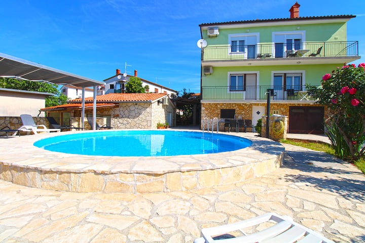 Apartment 1056/4400 - Pula
