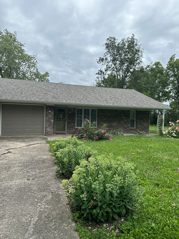 Entire Home next to Cardinal Greenway Houses for Rent in Muncie
