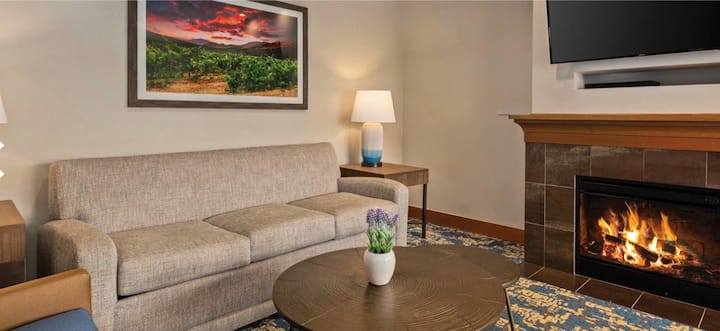 One Br W/ Beach Access In Chelan, Wa - Chelan, WA