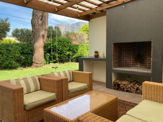 4 bedroom home in cul de sac next to Keurboom park gallery image 3