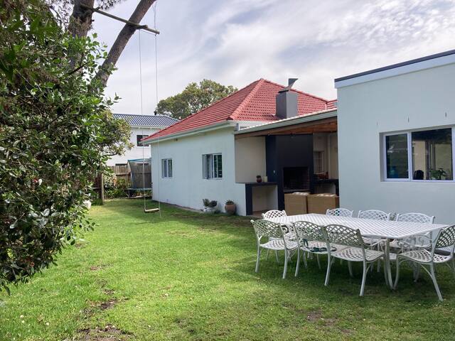 4 bedroom home in cul de sac next to Keurboom park gallery image 5