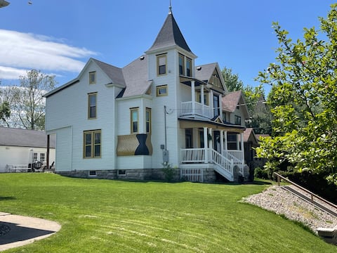 Miss Victoria-  T.L. Porter House