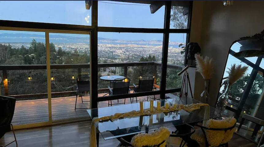 Luxe Full Home on Grizzly Peak With Best Views! gallery image 3