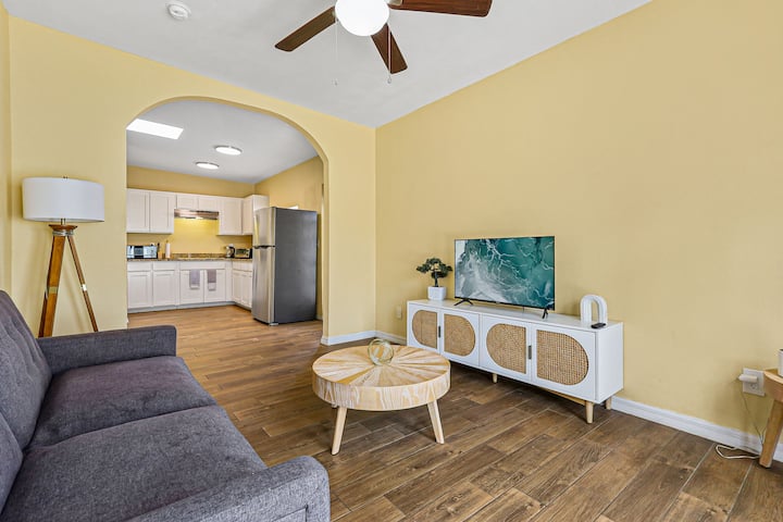 Charming Guesthouse | 5 Mins To Fort Bliss - Sunset Heights, TX