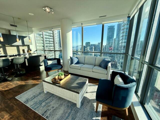 New modern DT condo 2BR/2BA•Parking•Sunset view gallery image 4