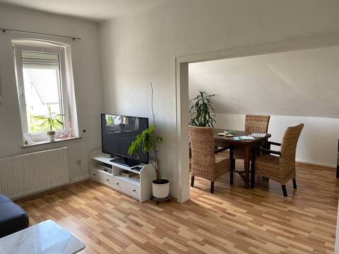 Leistungsstarkes Airbnb: Spacious apartment with good connections in Bielefeld