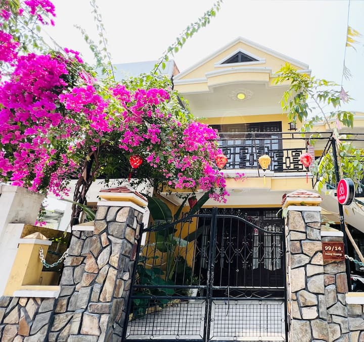 [Central] Spacious Ancient Home Away From Home - Hội An