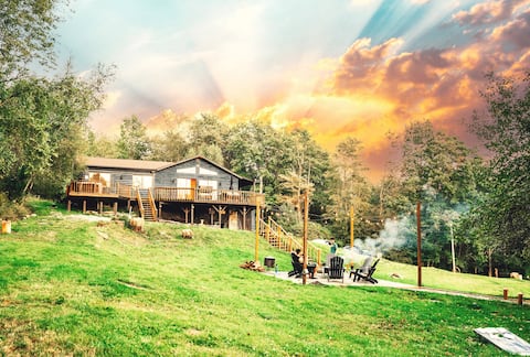 The Hidden Pond /Mountains/River/Lake/Pond/Fishing