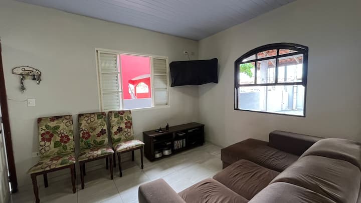 Casa Da Família- Ampla  Com   04 Suítes  01 Lavabo - Matinhos