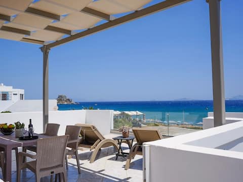Aegean Eyes 3bd House by the Sea