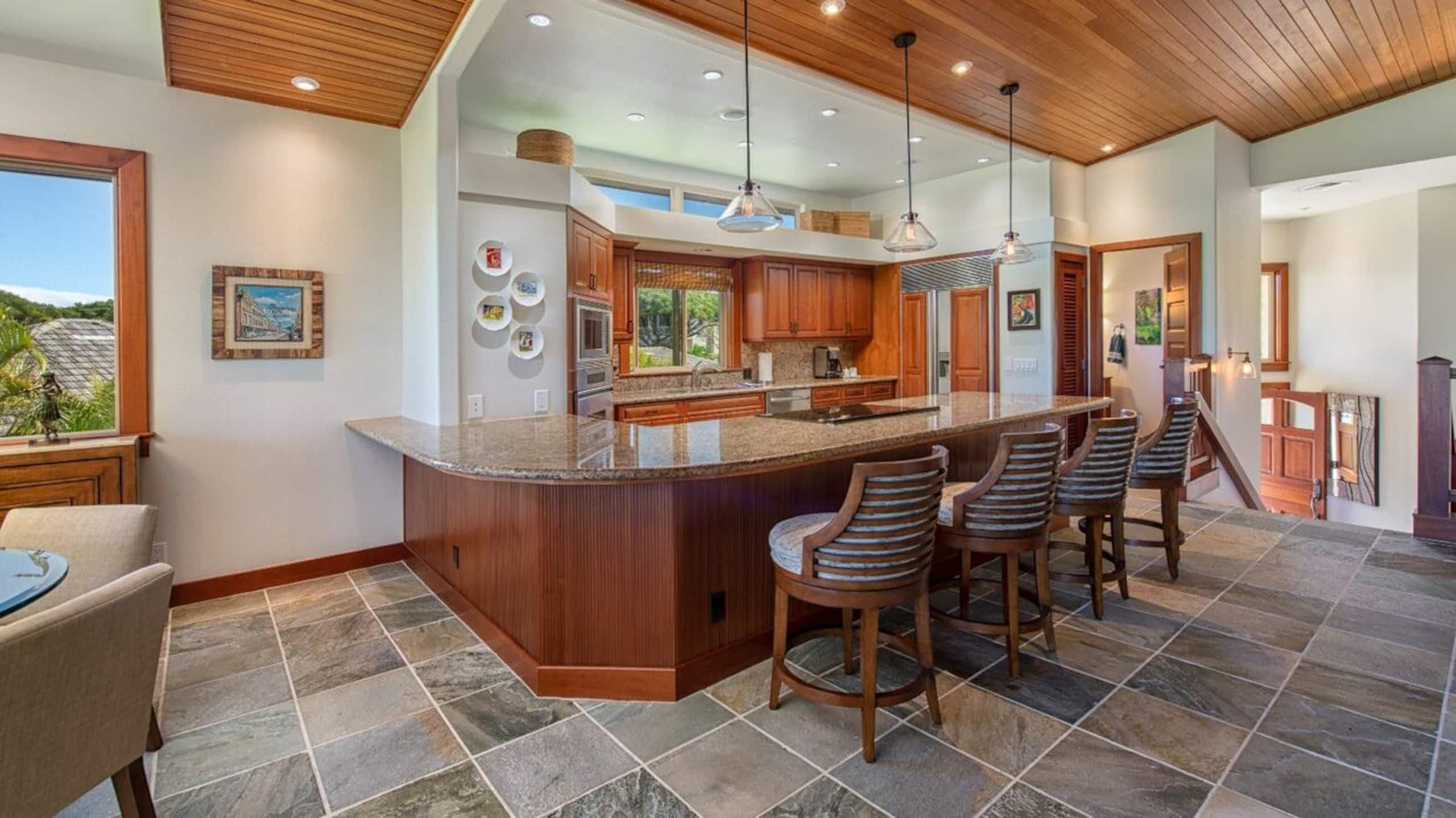 Condo in Waimea · ★4.8 · 3 bedrooms · 4 beds · 3.5 baths - Image 10