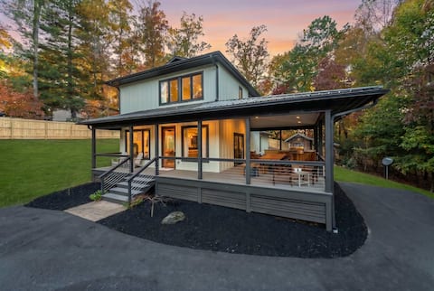 Near Asheville! Hot Tub~Fire Pit~BBQ