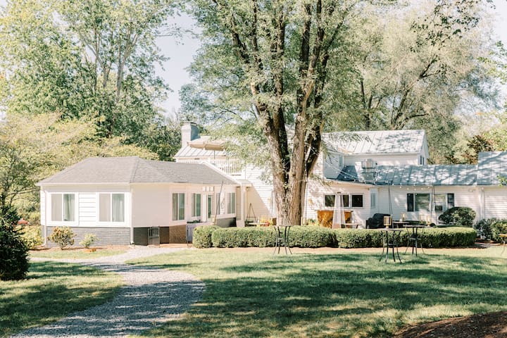 Hoover And Co Hospitality managed Airbnb listing 1
