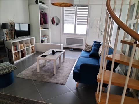 Propriété Airbnb réussie: Pleasant townhouse in a quiet location and close to the center. à Les Sables D'olonne
