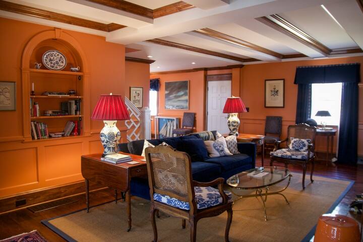 1830s Cory Cottage – Historic Stay w/ Ocean Views gallery image 3