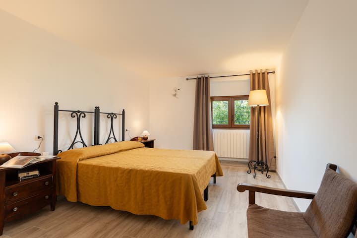 საძინებელი 8