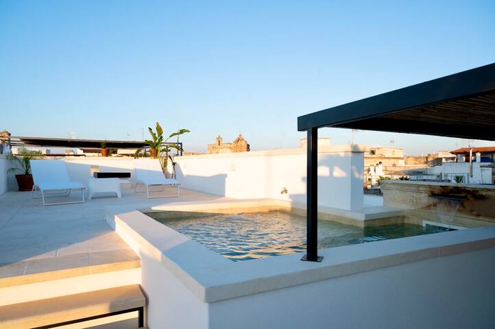 Suite Guagnano luxury apartment.