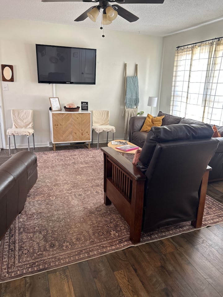 Quiet Cottage With Fire-pit Near Kansas City! - Liberty, MO
