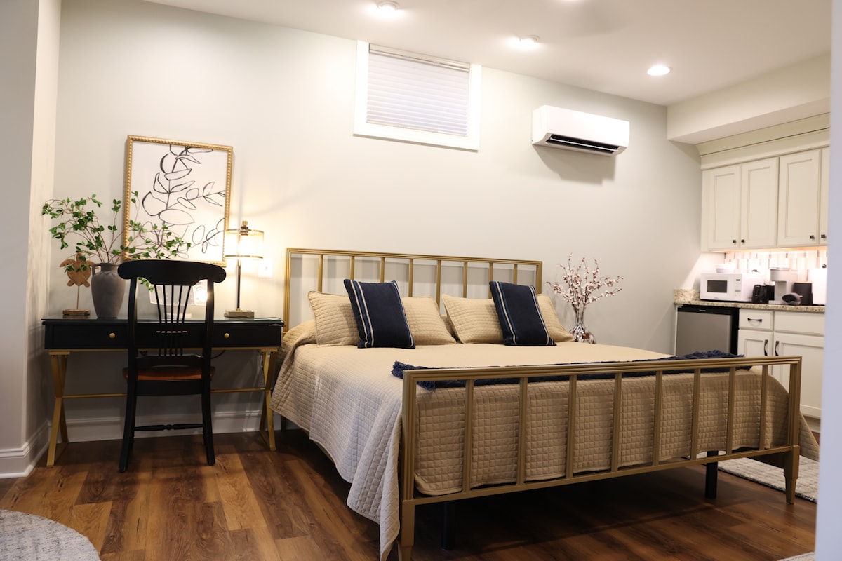 Удобна стая, отоплението в която се контролира според предпочитанията ви чрез нашия стенен модул и дистанционно управление