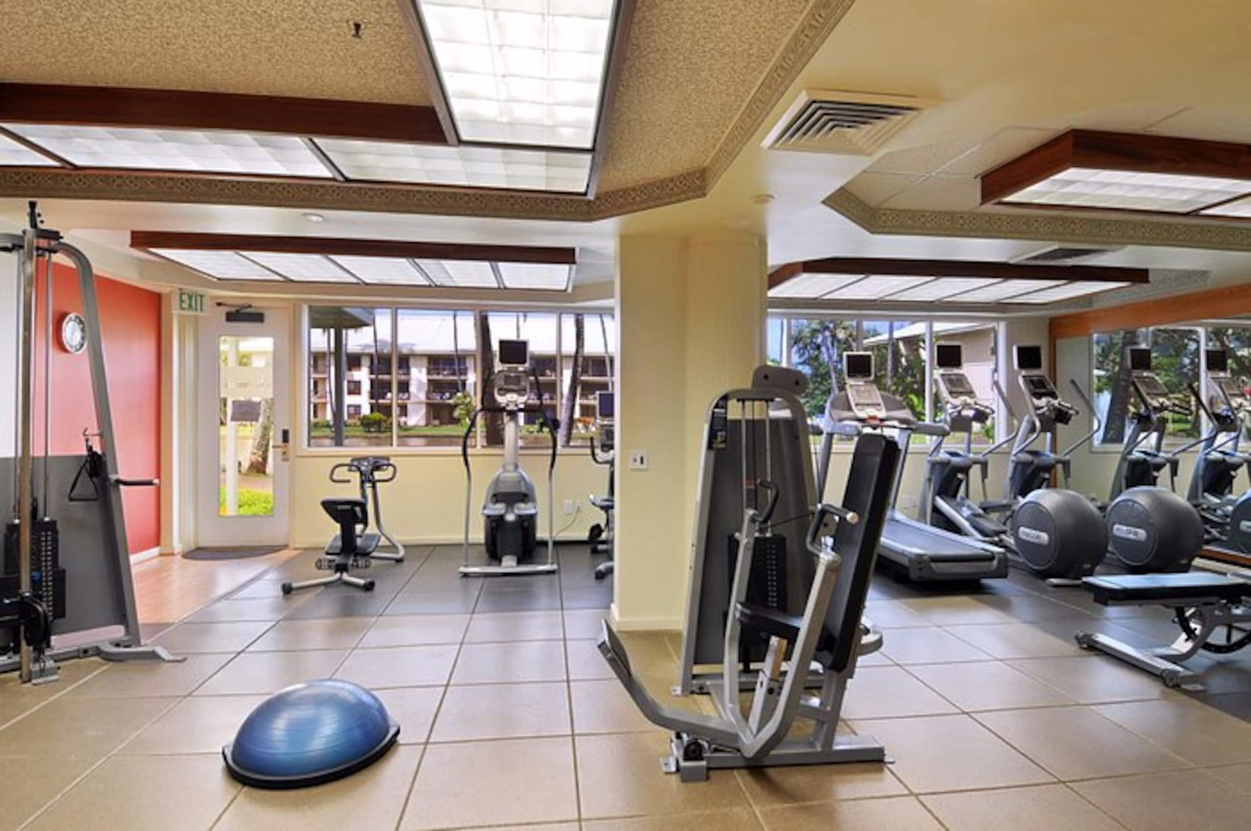 Resort in Lihue · ★4.9 · 1 bedroom · 2 beds · 1 private bath - Image 45