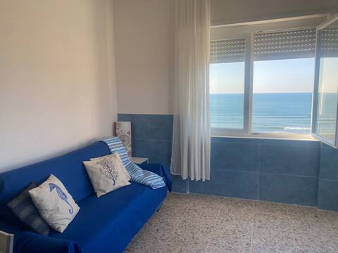 Annuncio Airbnb popolare: La2 Sea Suite a Pomezia