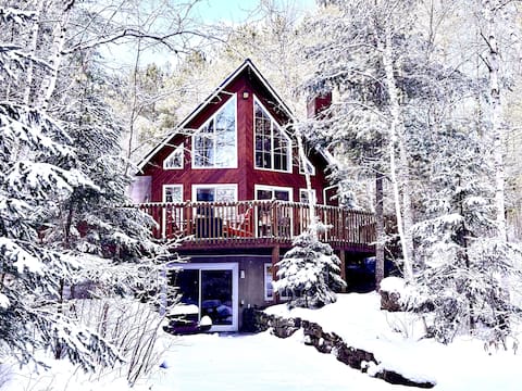 Lake house | spa | nature trails