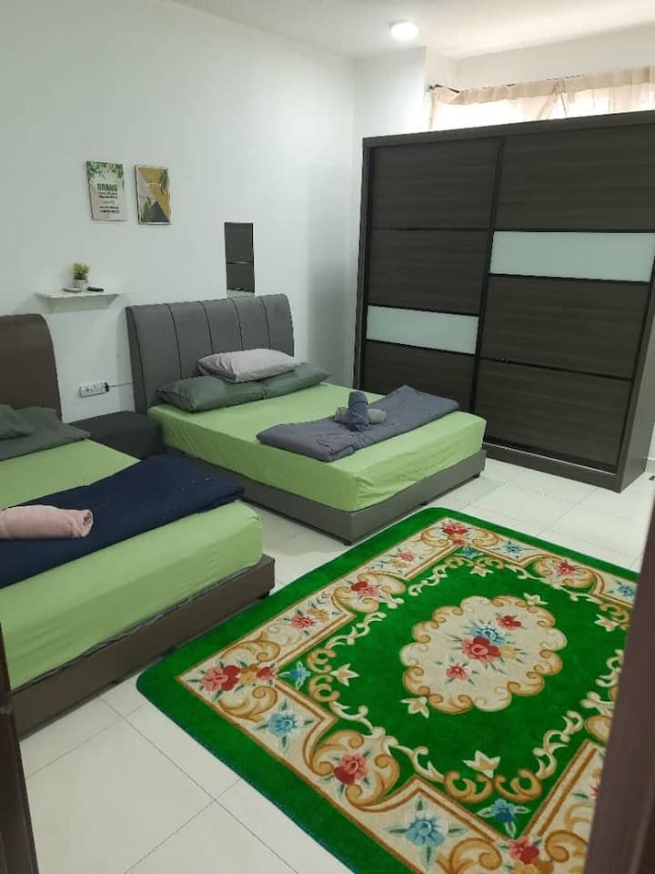 Homestay Insyirah (Jln Semerbak) Pasir Gudang - Pasir Ris