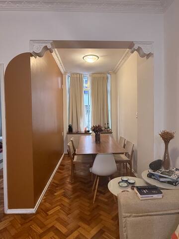 Conforto, qualidade e segurança na quadra da praia gallery image 2