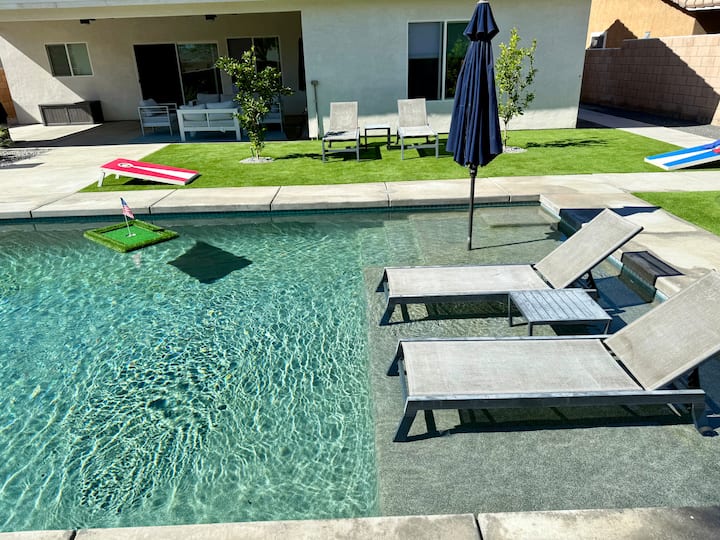 New Luxury 4 Bedroom Private Saltwater Pool & Spa! - Rancho Mirage, CA
