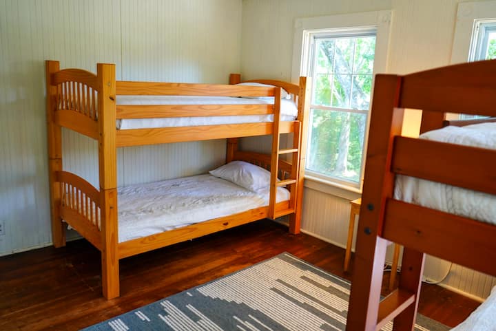 غرفة النوم 2