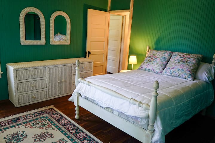 غرفة النوم 1