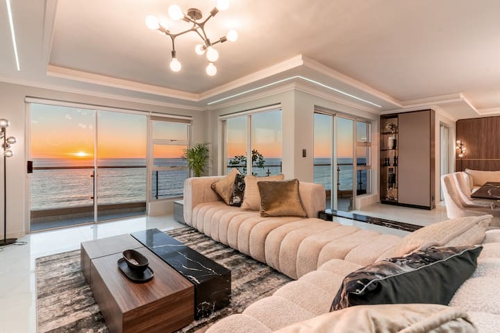 Luxury 4 bedroom penthouse gallery image 2