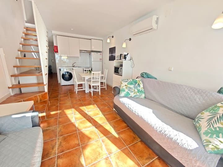 Dúplex Con Encanto Costero: Vistas Y Playa 200m - Estepona