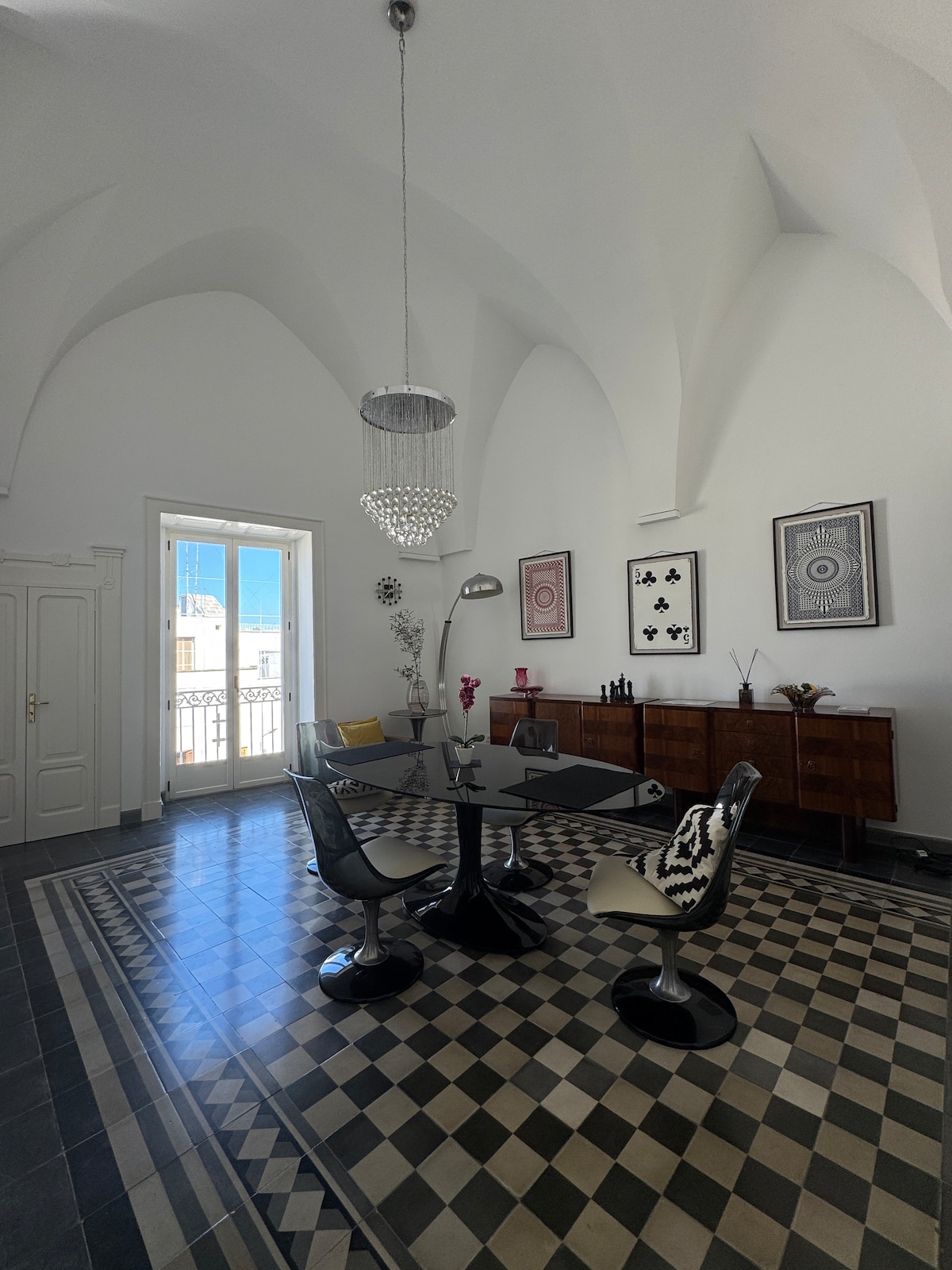 Popular Airbnb listing: Welcome to the historic Apulian townhouse in Ostuni