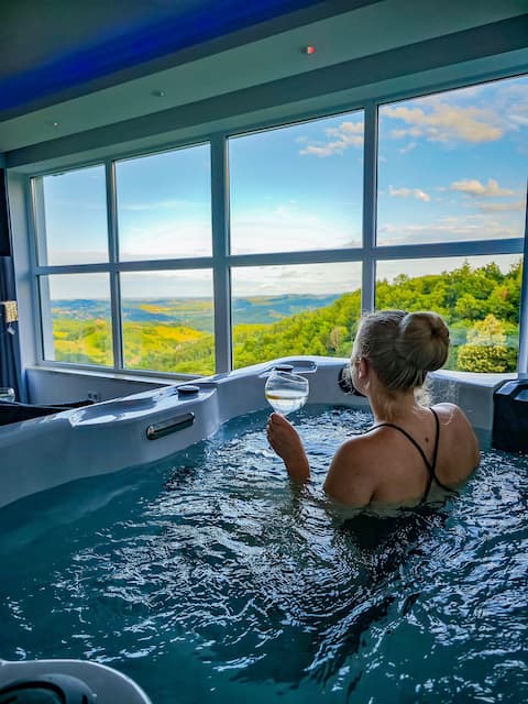 Private wellness with amazing view, sauna&hot tub