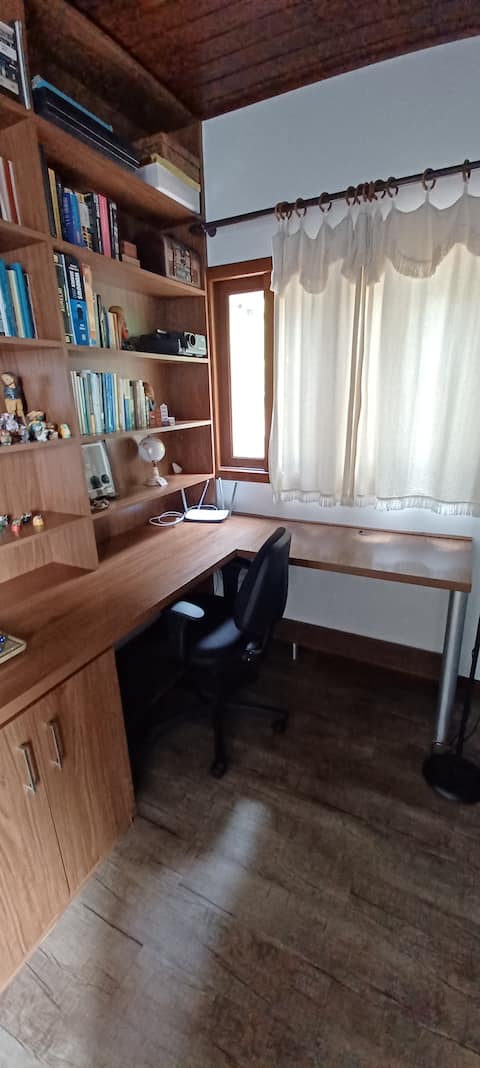 Airbnb em destaque: House in Canajurê! View of Jurerê Internacional em Jurere Leste