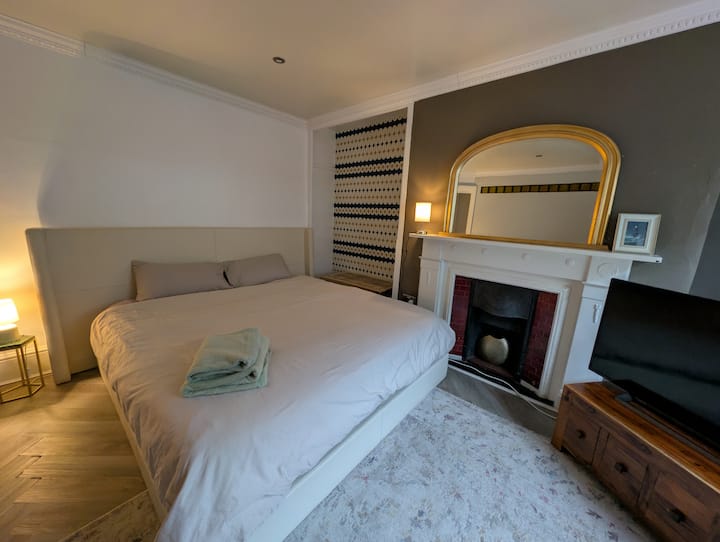 საძინებელი 1