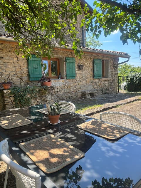 House, 1–5 people, 2 bedrooms and 2 bathrooms